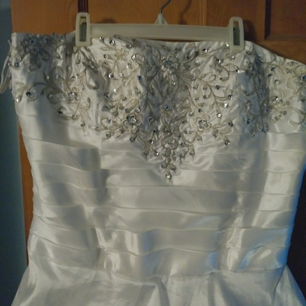 Sz 14 Wedding dress